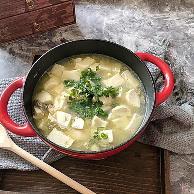 海蛎鱼糕豆腐汤