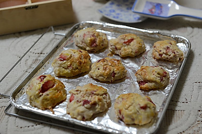 草莓奶油小松饼