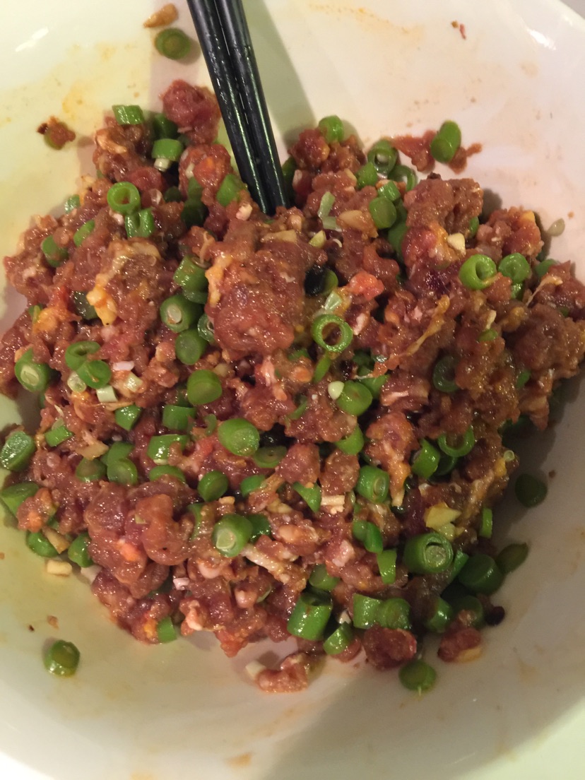 南方爽口豆角猪肉饺子的做法图解10