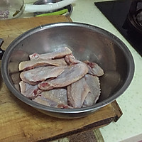 快速入味的美味烤鸡翅，只需三刷！！！的做法图解1