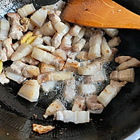 红烧肉炖菜的做法图解3