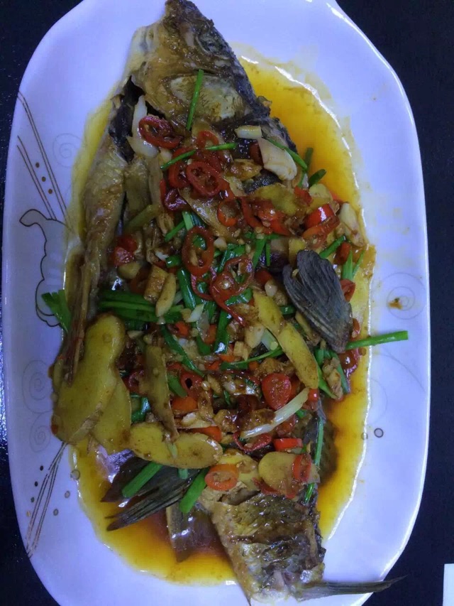 红烧鲫鱼