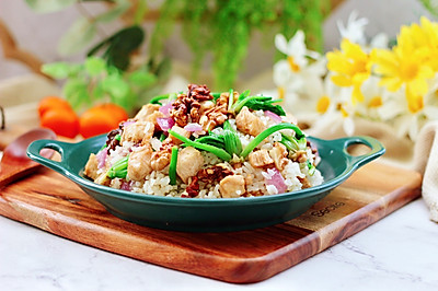鸡丁核桃菠菜炒饭