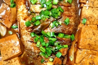 红烧鲳鱼炖豆腐