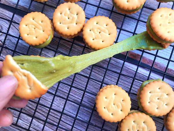 超长拉丝的纽扣牛扎饼干