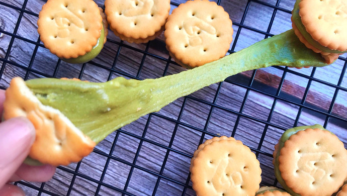 超长拉丝的纽扣牛扎饼干