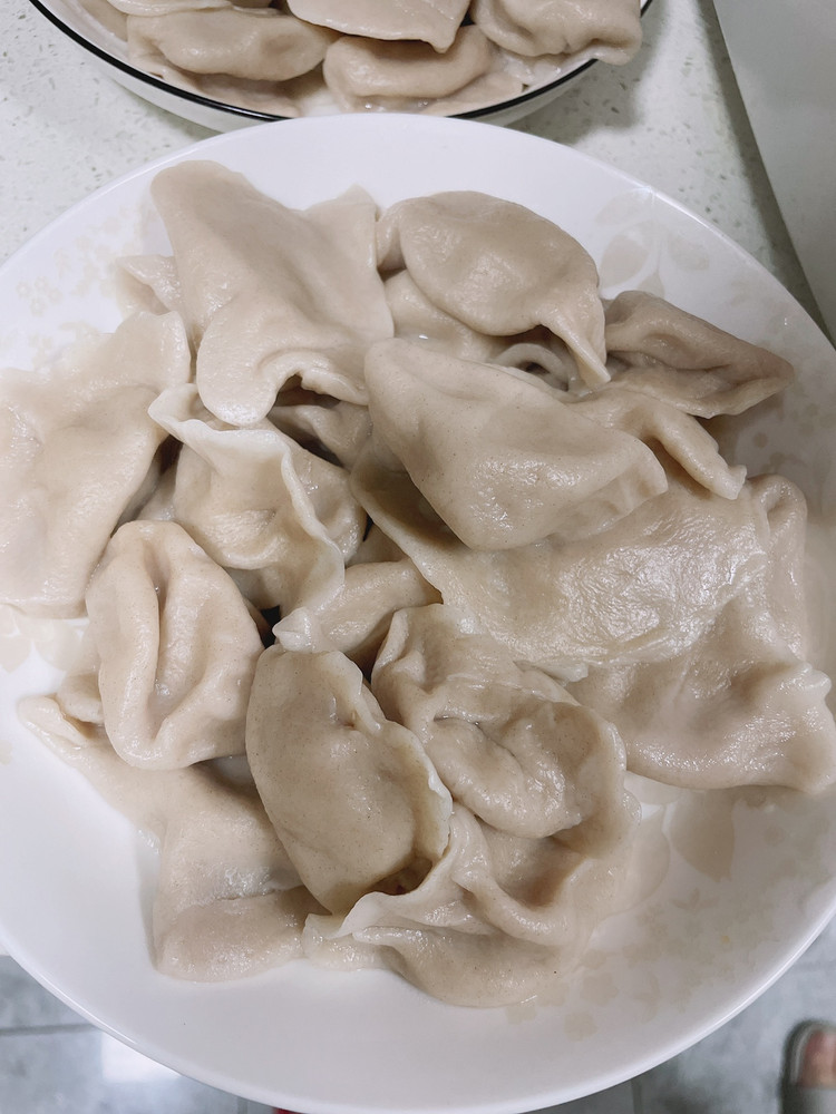白菜猪肉水饺的做法