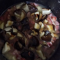 腊肠香菇焖饭的做法图解2