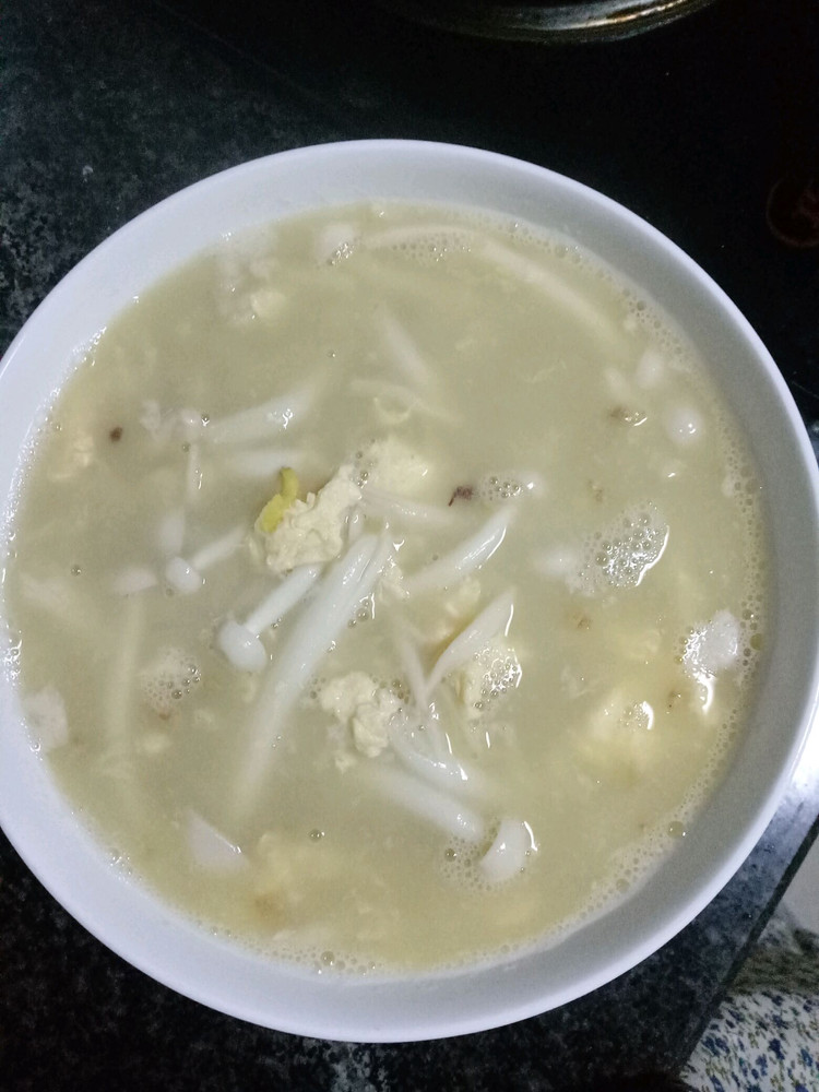 海鲜菇蛋汤的做法