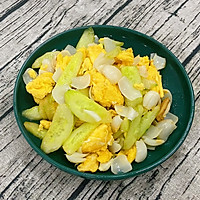 百合鸡蛋炒黄瓜，清淡爽口的小菜的做法图解8