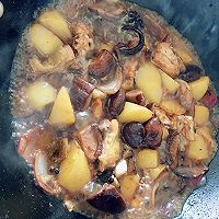 香菇土豆焖鸡块的做法图解7