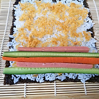 肉松寿司卷#换着花样吃早餐#的做法图解6