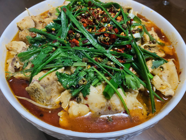 川湘味火辣辣的水煮鱼的做法