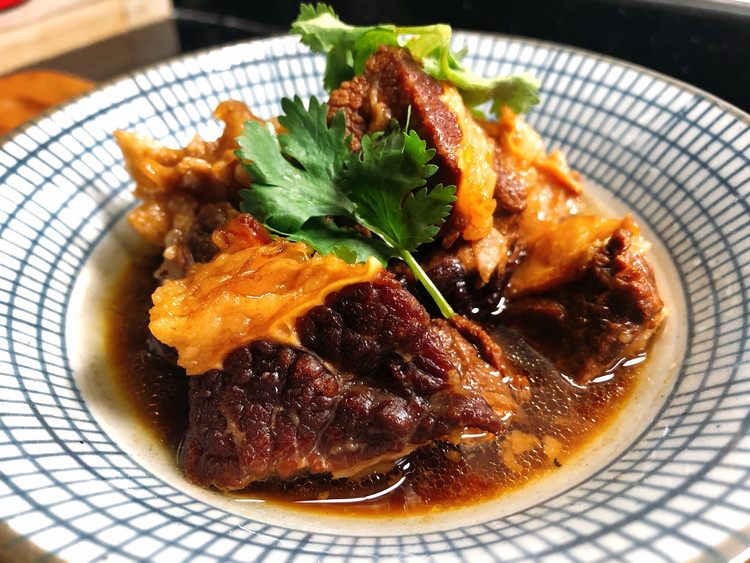 可配米饭可下面的～红烧牛肉的做法