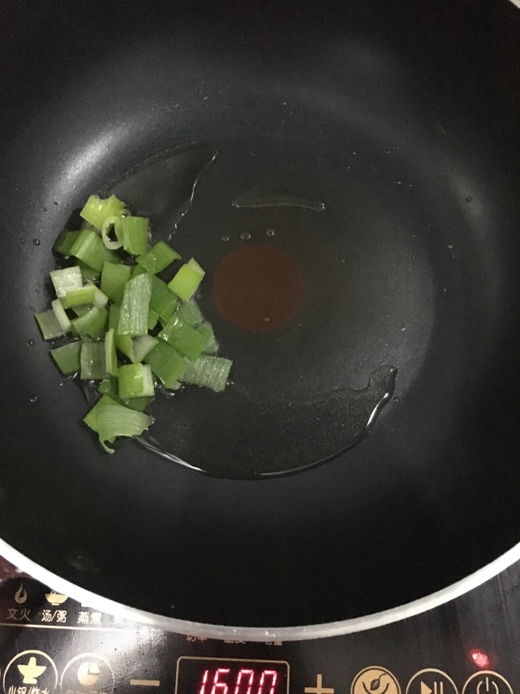 木耳炒山药的做法图解2