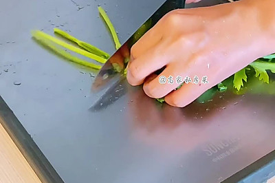 芹叶蛋白汤