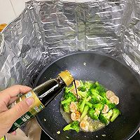 #做饭吧！亲爱的#西兰花炒虾仁的做法图解15