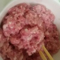 白菜粉丝汆肉丸的做法图解2