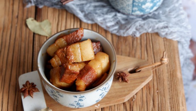 五花肉烧土豆干