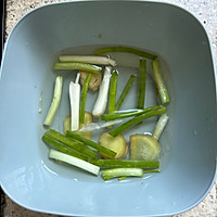 番茄牛肉面的做法图解1