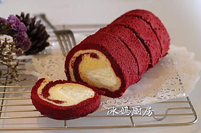 红丝绒双色奶油蛋糕卷