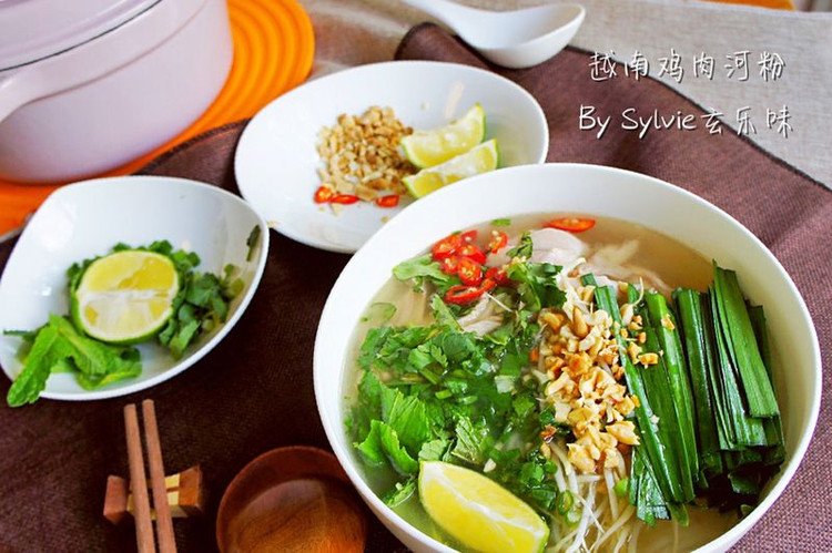越南鸡肉河粉 Chicken Pho--东南亚的异国香（2）的做法