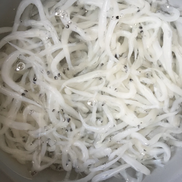 银鱼蛋黄蔬菜粥的做法图解3