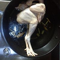 香菇炖鸡汤的做法图解4