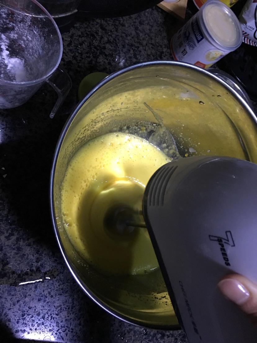 椰子肉土鸡蛋muffin的做法图解2