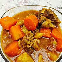 土豆炖牛腩的做法图解1