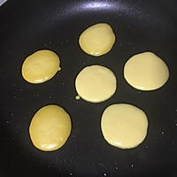 小米蛋黄饼的做法图解9