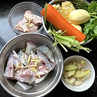 大杂烩焖锅，懒人菜的做法图解1