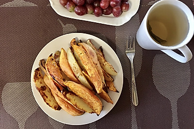 外酥里软，简单易做，可以当作下午茶的小吃