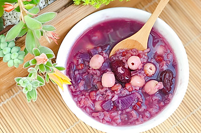 紫薯莲子粥