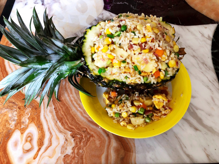菠萝炒饭改良版之凤梨炒饭的做法