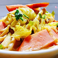 #憋在家里吃什么#火腿蟹味菇炖白菜的做法图解14