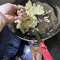 酸菜春笋的做法图解4