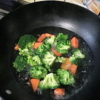 西兰花卷的做法图解1
