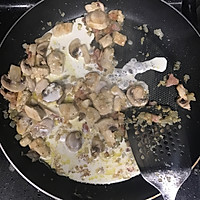 鸡肉培根意大利面的做法图解6