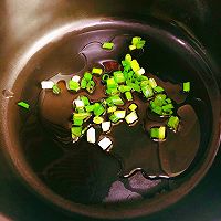 #橄榄中国味 感恩添美味#红肠酸浓汤的做法图解3