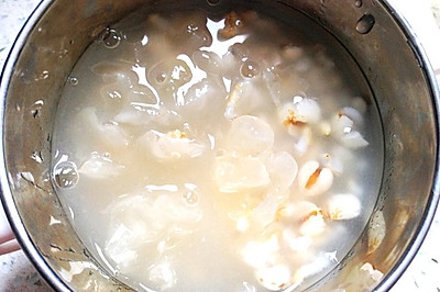 西贝妈妈辅食8M+「莲子百合薏米粥」