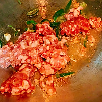 香喷喷的肉粒烧芸豆丁的做法图解5