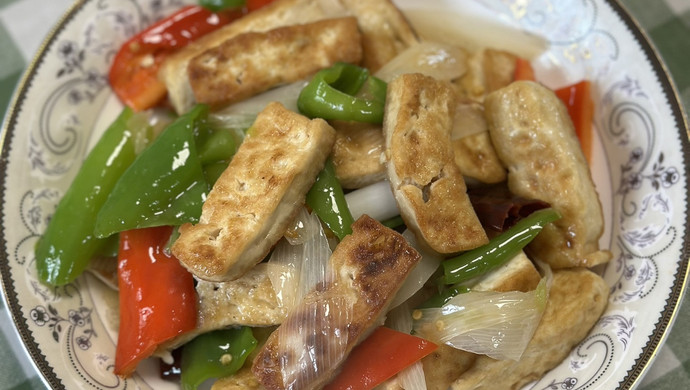 家常大葱炒豆腐