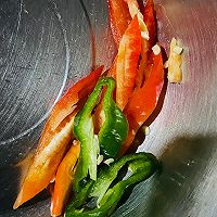 青椒辣炒扇贝肉的做法图解3