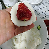 日本料理大福草莓的做法图解6
