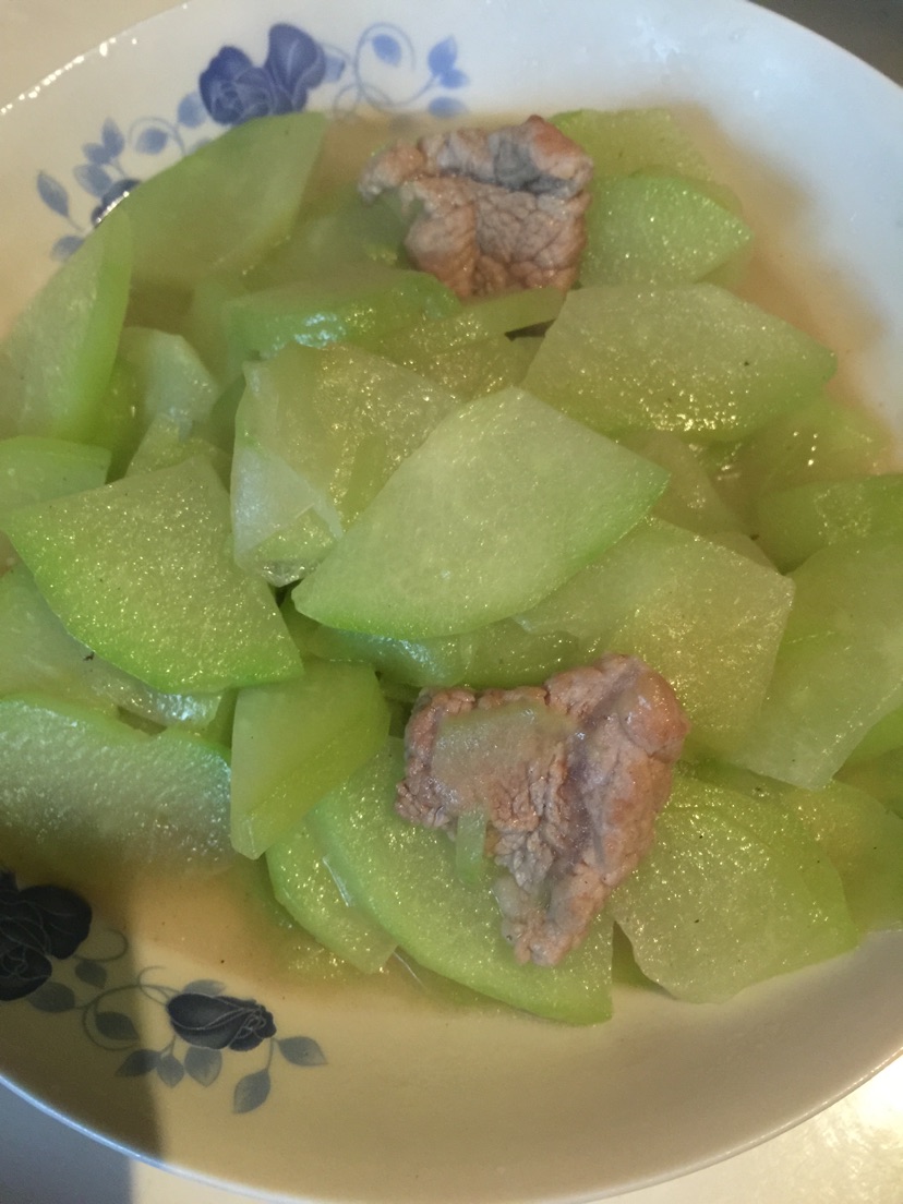 佛手瓜炒肉片的做法图解1
