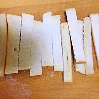 #硬核菜谱制作人#杏仁吐司条的做法图解1