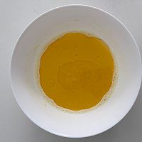 搅一搅就成功 松软蔓越莓玛芬蛋糕的做法图解5