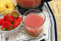 养生果汁-草莓梨汁的做法