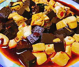 【家常菜】鸭血烧豆腐——香辣软嫩、可口下饭的做法